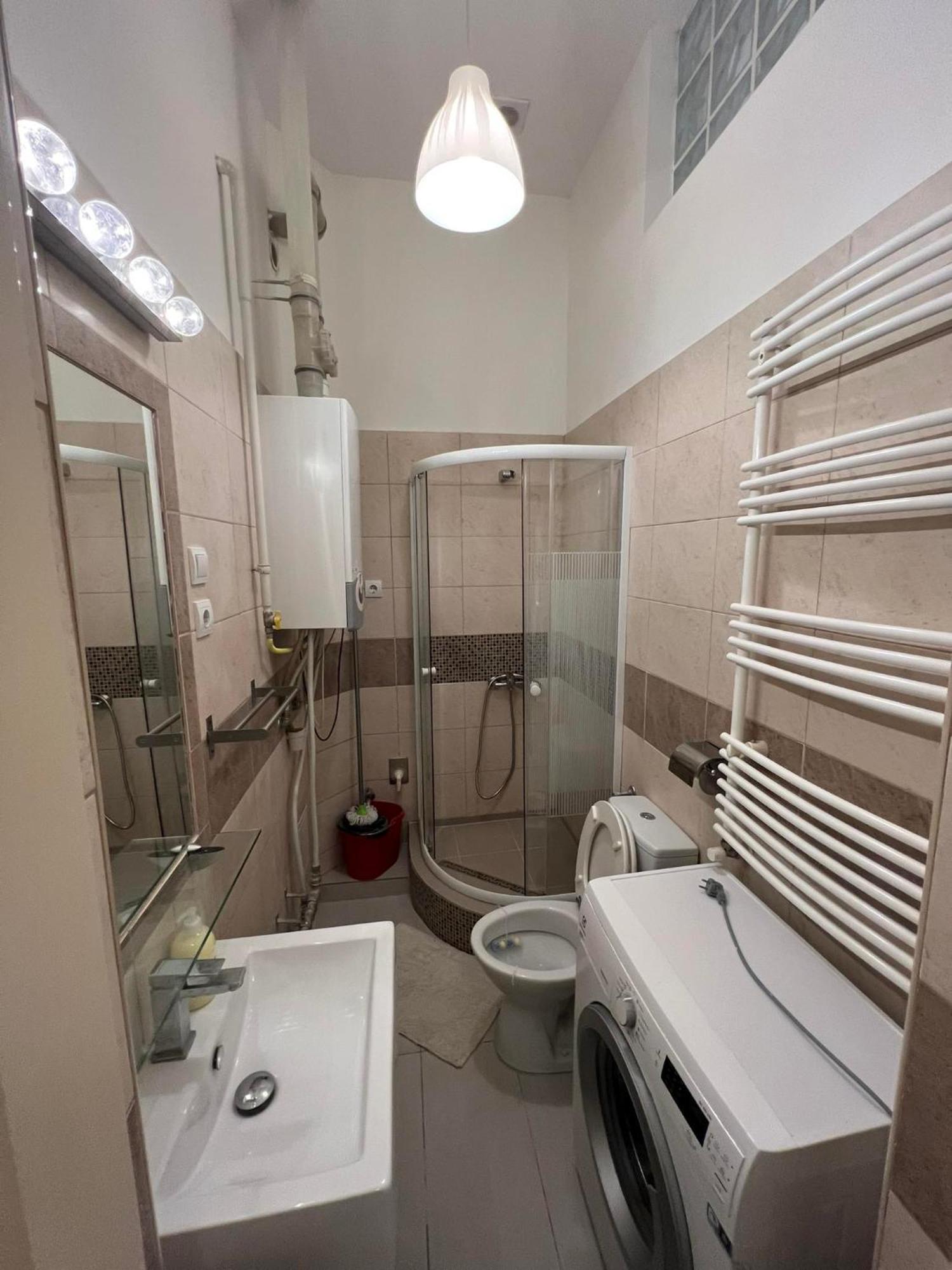 Goldensun Apartment Budapest Eksteriør bilde
