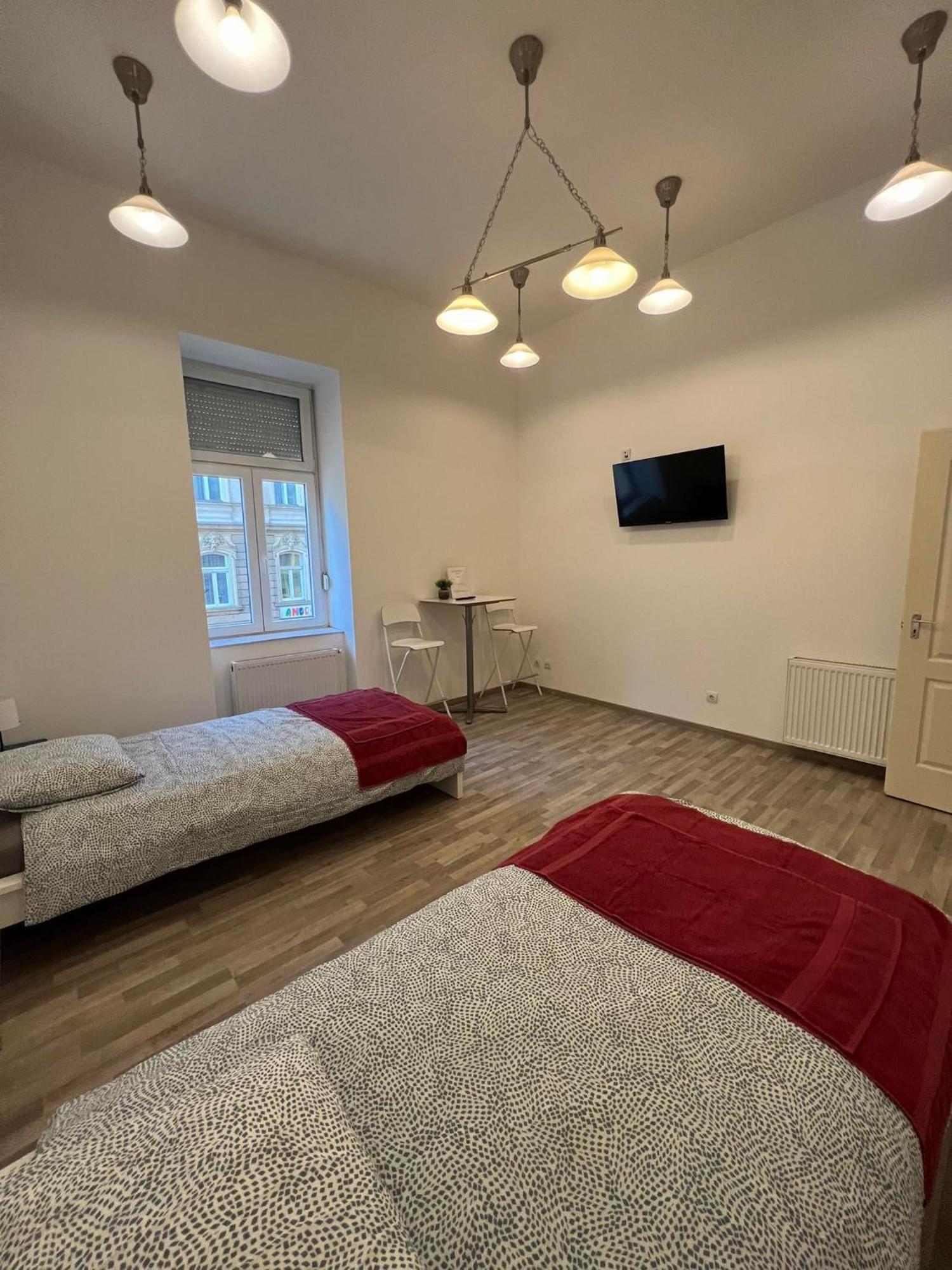 Goldensun Apartment Budapest Eksteriør bilde